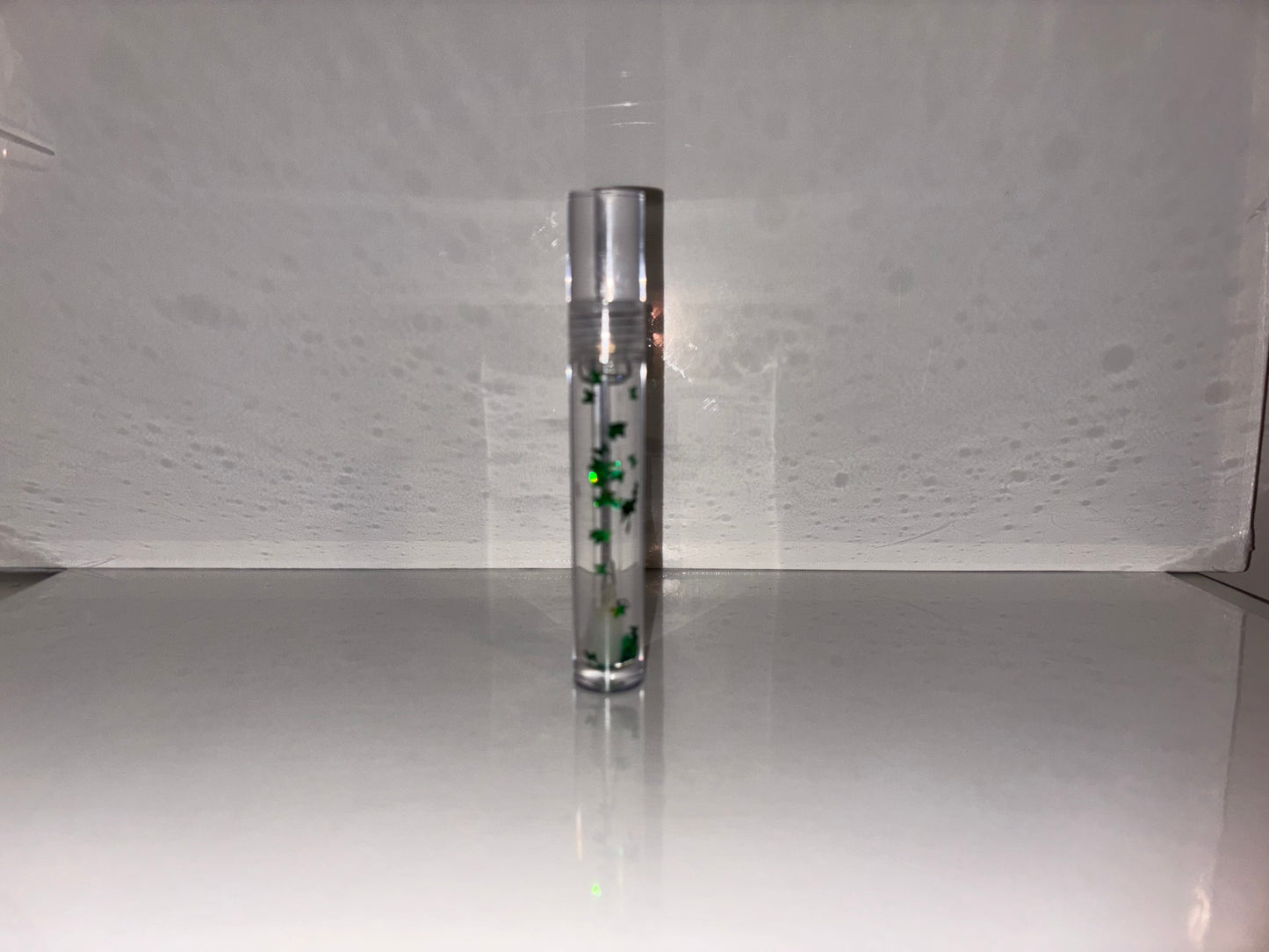 Butterfly lip oil